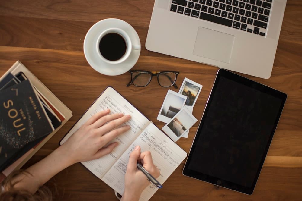 How to Write Better Lyrics: 8 Tips for Your Songwriting.